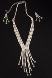 Rhinestone Show Stopper Necklace Set